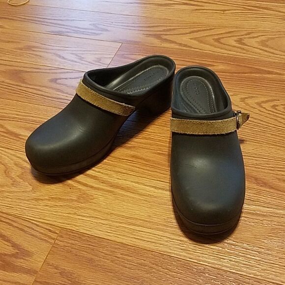CROCS Sarah  mule clogs Sz 8W - Picture 2 of 6